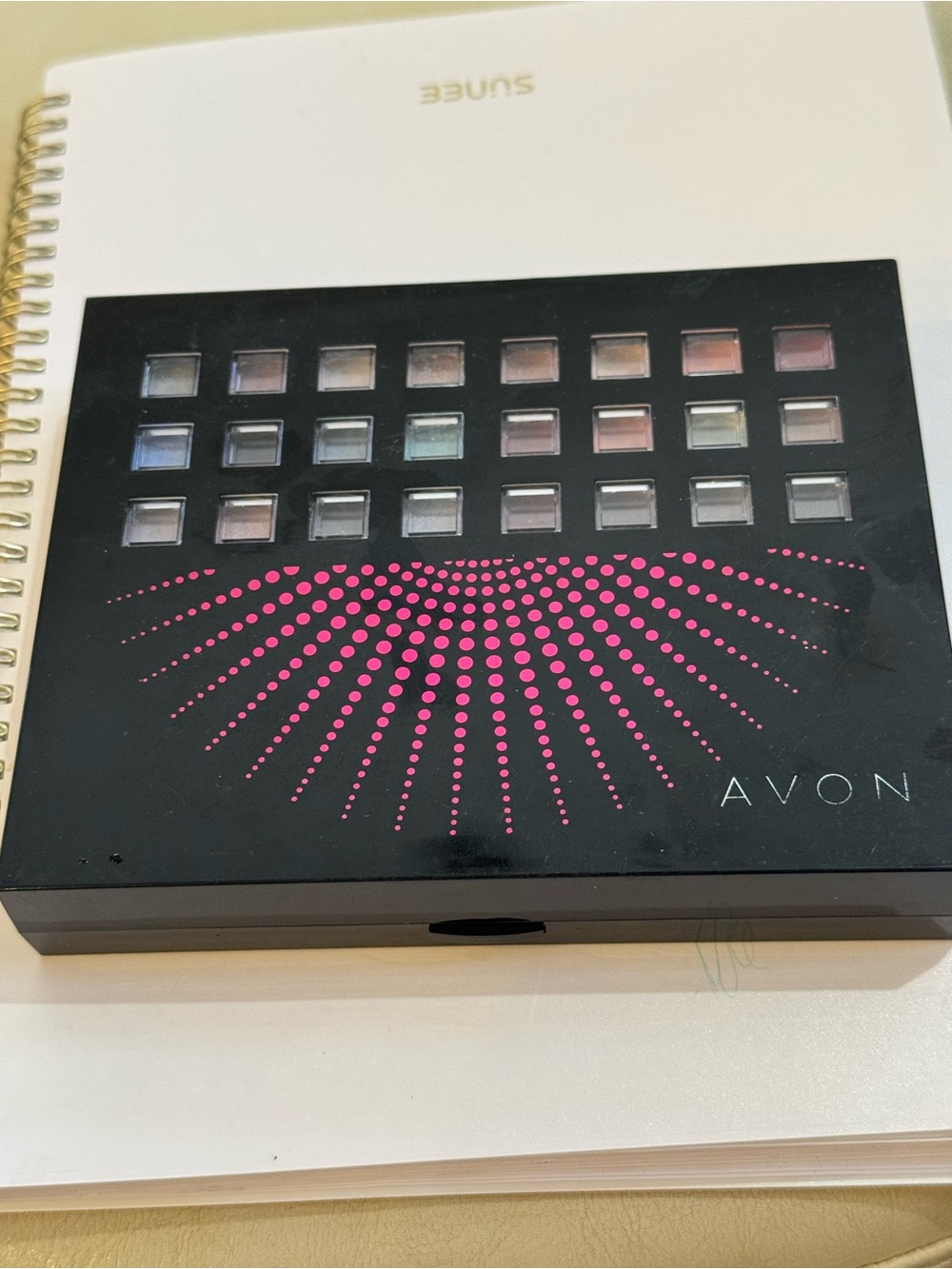 Avon Ultimate Mega Palette